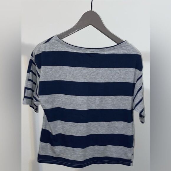 H&M Navy & Gray Crop Top - Picture 6 of 8